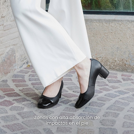 Zapatilla Punta Cuadrada Flexi para Mujer Estilo 119705 Beige