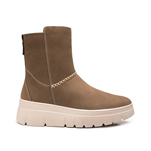 Botín Casual Suela Dentada Flexi para Mujer Estilo 137804 Taupe