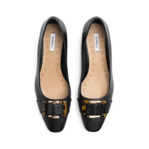 Tacón de vestir cerrado en piel color negro Quirelli estilo 300802